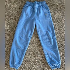 ALO accolade Sweatpants in Crystal clear blue